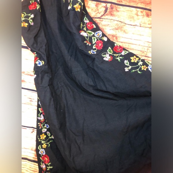 Cotton Linen Floral Dress - Picture 13 of 14